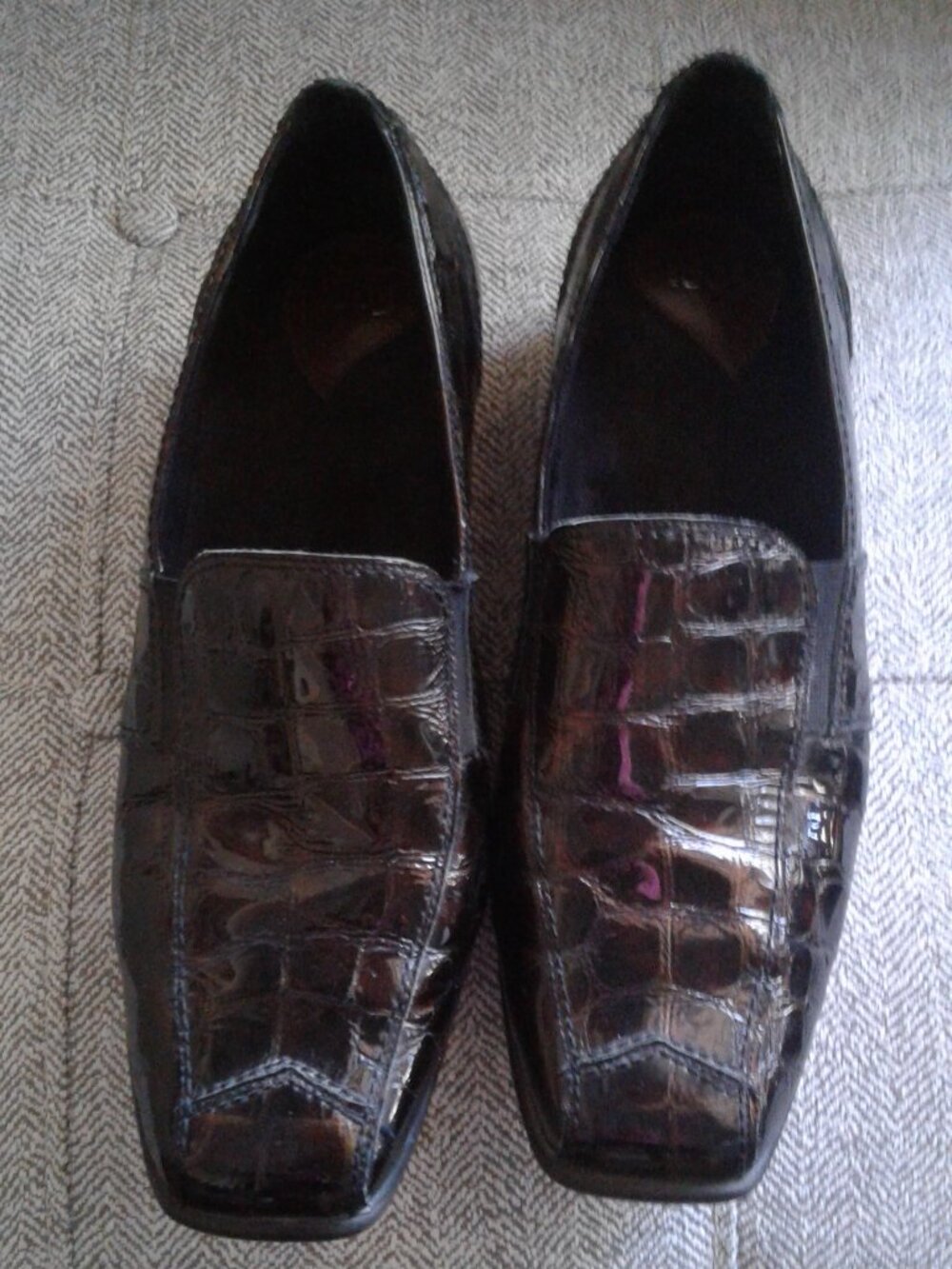 1803 brown pattern leather flat size  10